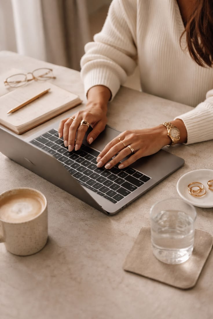 Espace de travail élégant et minimaliste